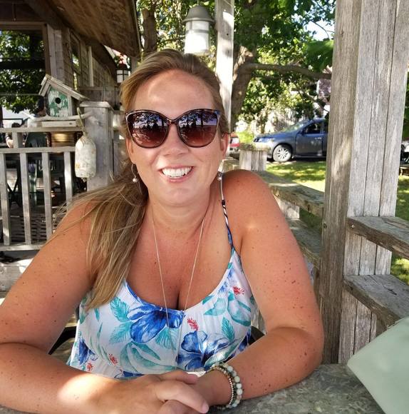 Meet your Posher, Dawn - Picture 1 of 1